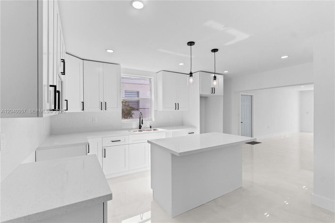 En Venta: $625,000 (5 camas, 3 baños, 0 Pies cuadrados)