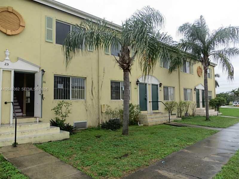 En Venta: $175,000 (2 camas, 1 baños, 930 Pies cuadrados)