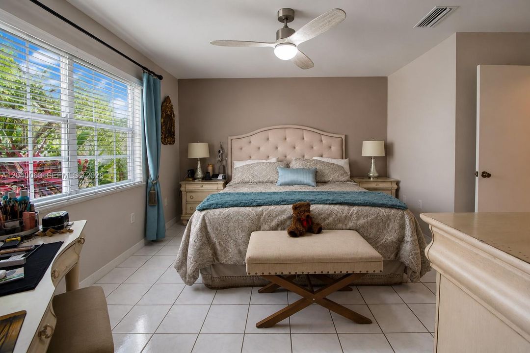 For Sale: $675,000 (4 beds, 2 baths, 1693 Square Feet)