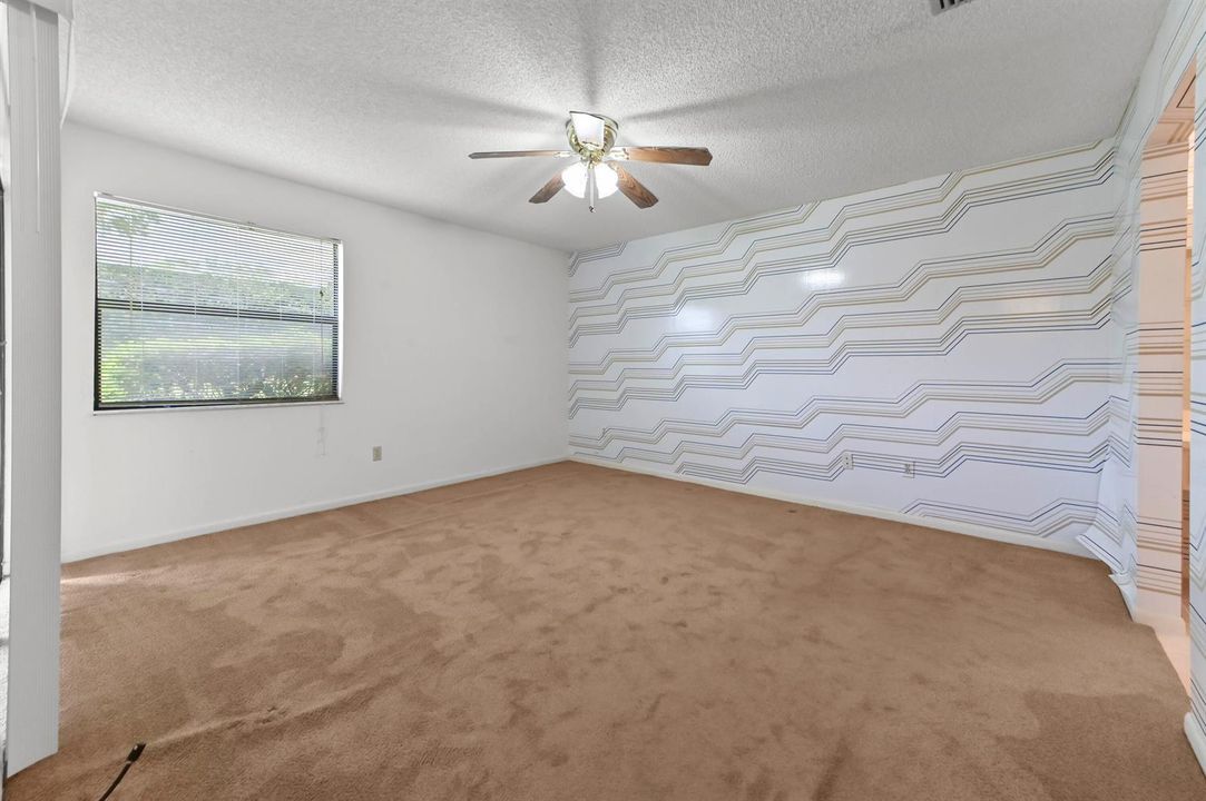 17 Bedroom 03