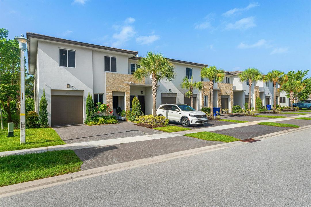 004-610PioneerWay-RoyalPalmBeach-FL-3341