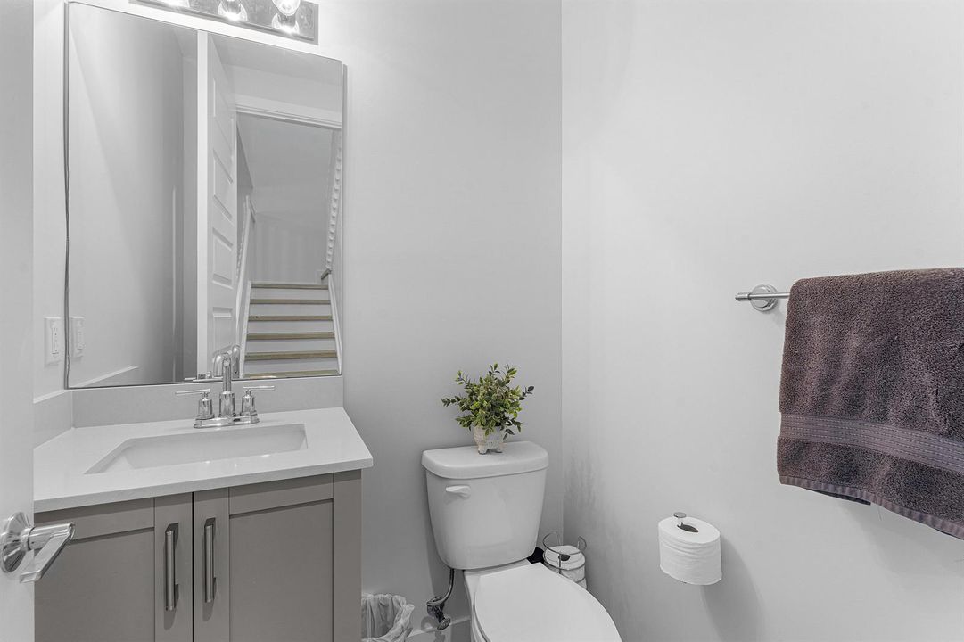 1/2 Bath