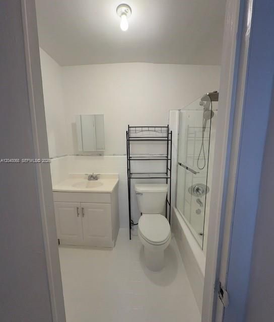 For Rent: $1,300 (1 beds, 1 baths, 1452 Square Feet)