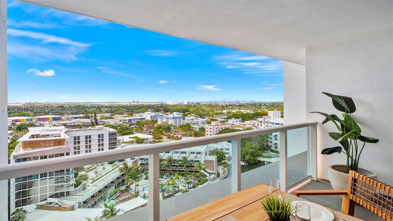 For Sale: $3,650,000 (2 beds, 2 baths, 1104 Square Feet)