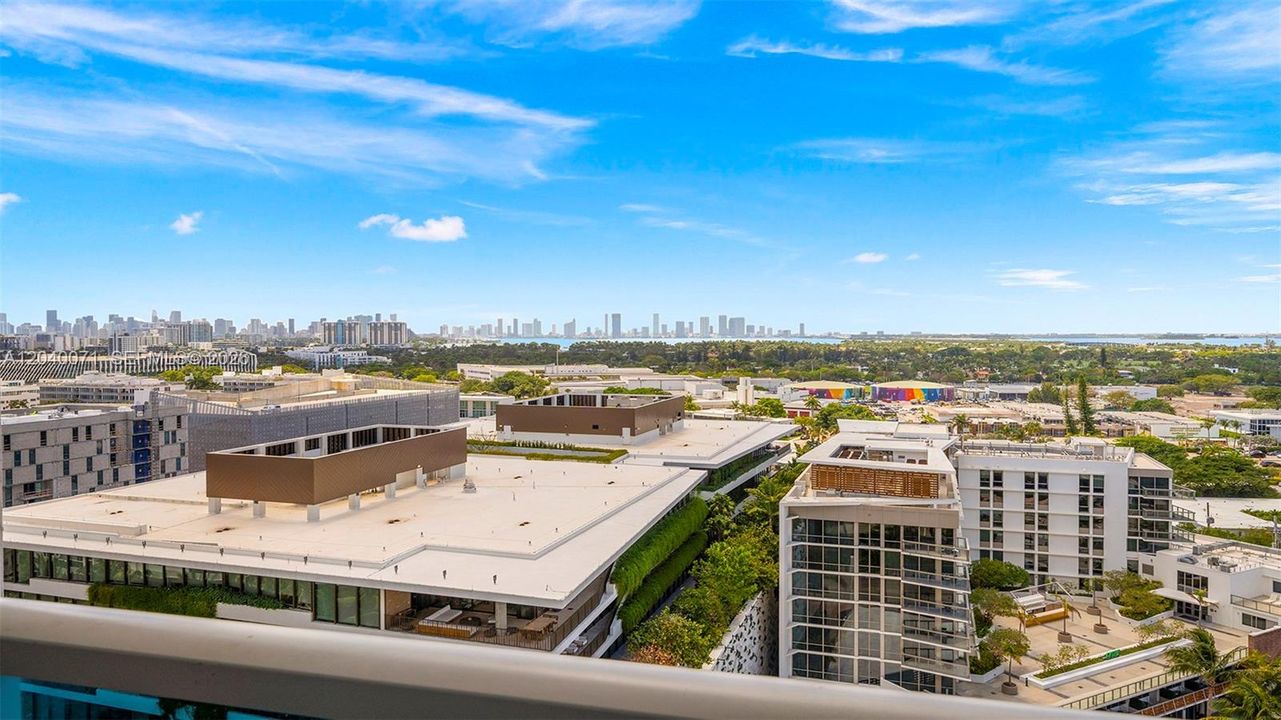 For Sale: $3,650,000 (2 beds, 2 baths, 1104 Square Feet)