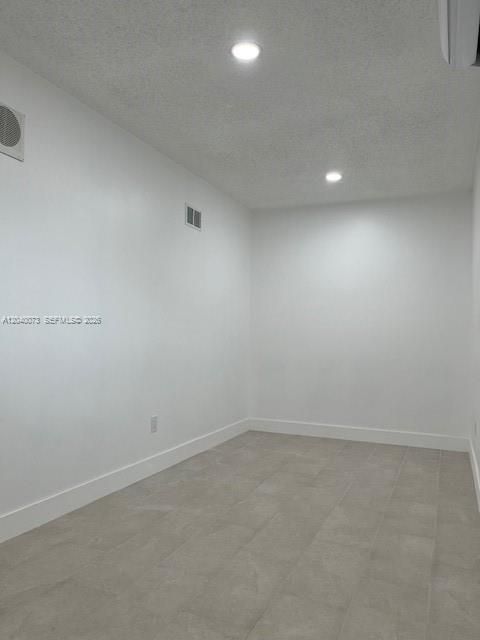 En Renta: $1,700 (1 camas, 1 baños, 1500 Pies cuadrados)