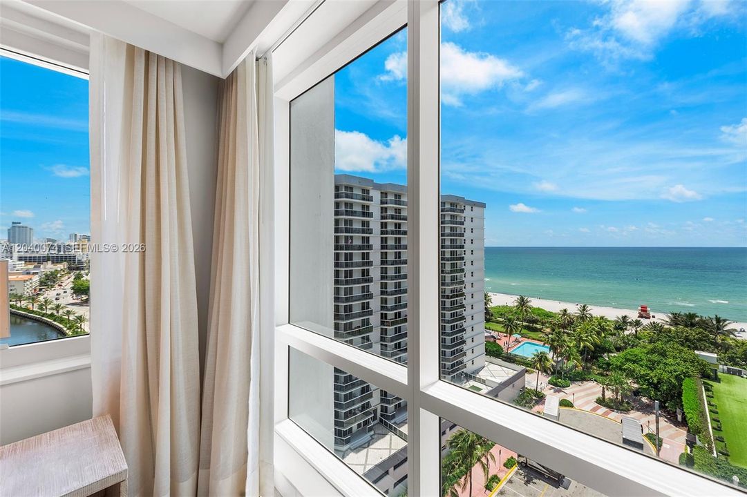 For Sale: $4,850,000 (2 beds, 2 baths, 1471 Square Feet)
