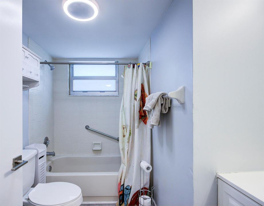 GUEST BATH