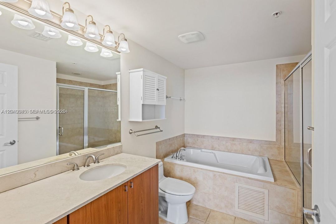 For Sale: $525,000 (2 beds, 2 baths, 1020 Square Feet)