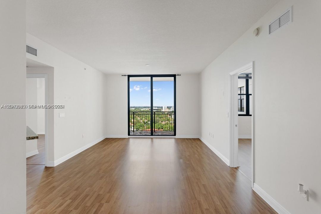 For Sale: $525,000 (2 beds, 2 baths, 1020 Square Feet)