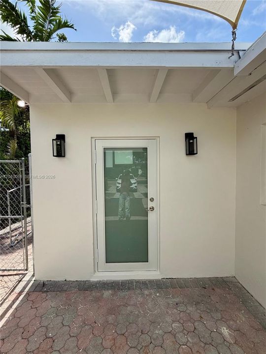 For Rent: $6,200 (3 beds, 2 baths, 1480 Square Feet)