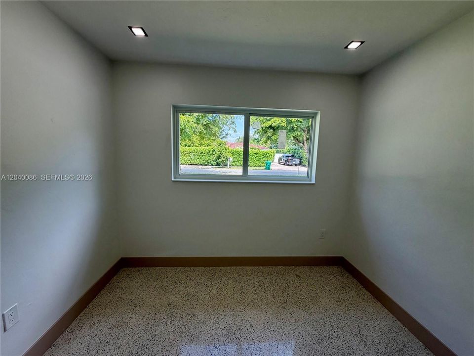 For Rent: $6,200 (3 beds, 2 baths, 1480 Square Feet)