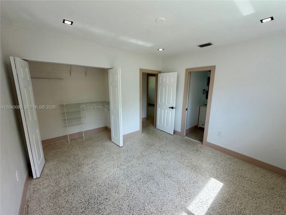 For Rent: $6,200 (3 beds, 2 baths, 1480 Square Feet)