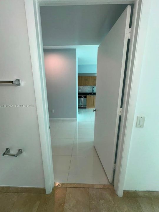 В аренду: $2,800 (1 спален, 1 ванн, 698 Квадратных фут)