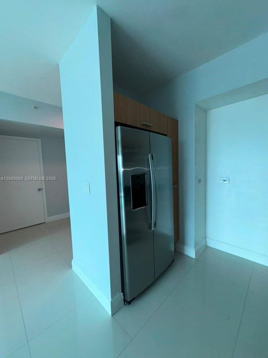 В аренду: $2,800 (1 спален, 1 ванн, 698 Квадратных фут)