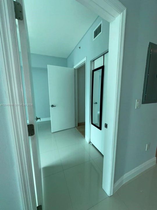 В аренду: $2,800 (1 спален, 1 ванн, 698 Квадратных фут)