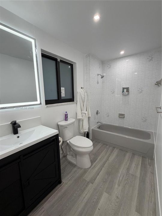 For Sale: $964,500 (3 beds, 2 baths, 2275 Square Feet)
