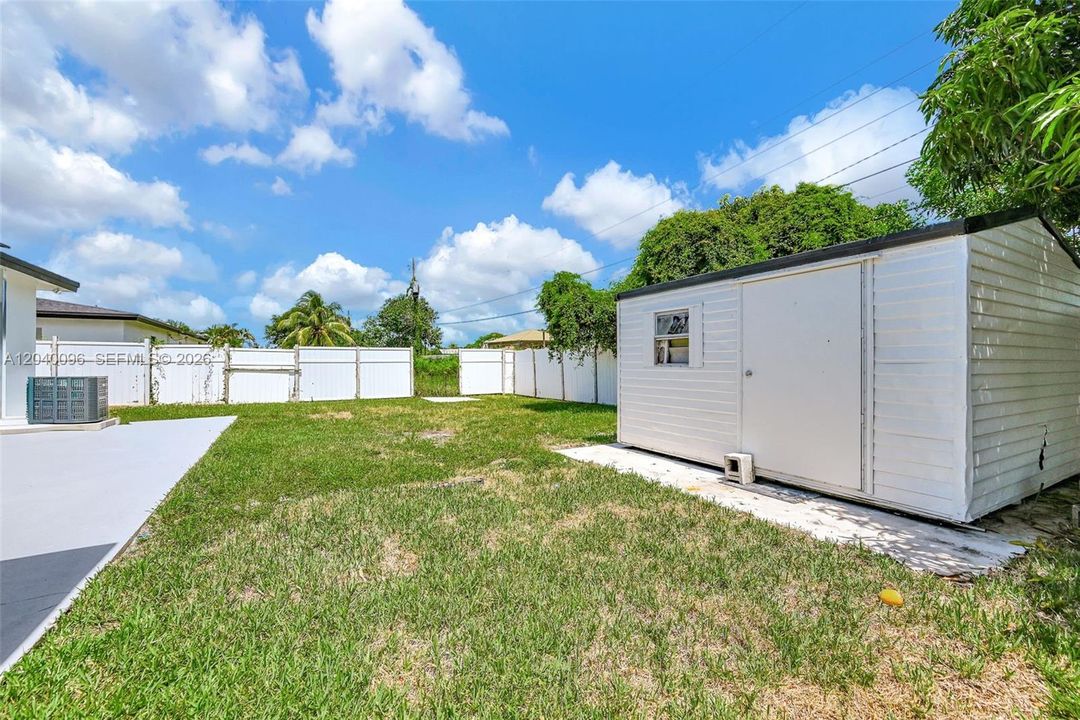 Vendido Recientemente: $680,000 (5 camas, 3 baños, 1614 Pies cuadrados)
