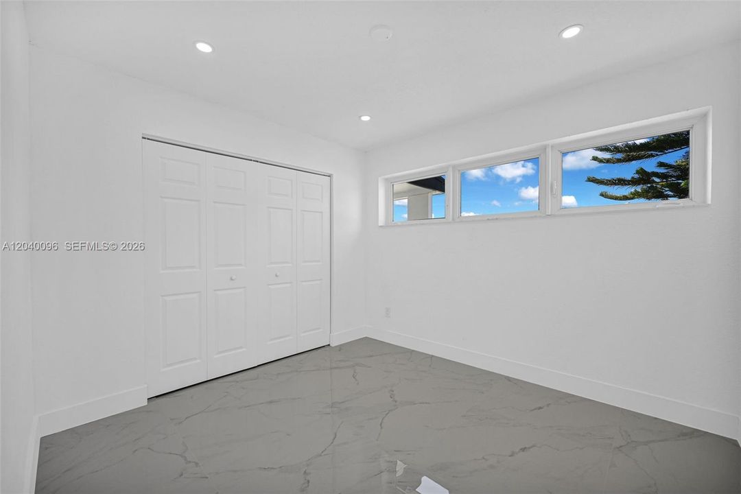 Vendido Recientemente: $680,000 (5 camas, 3 baños, 1614 Pies cuadrados)