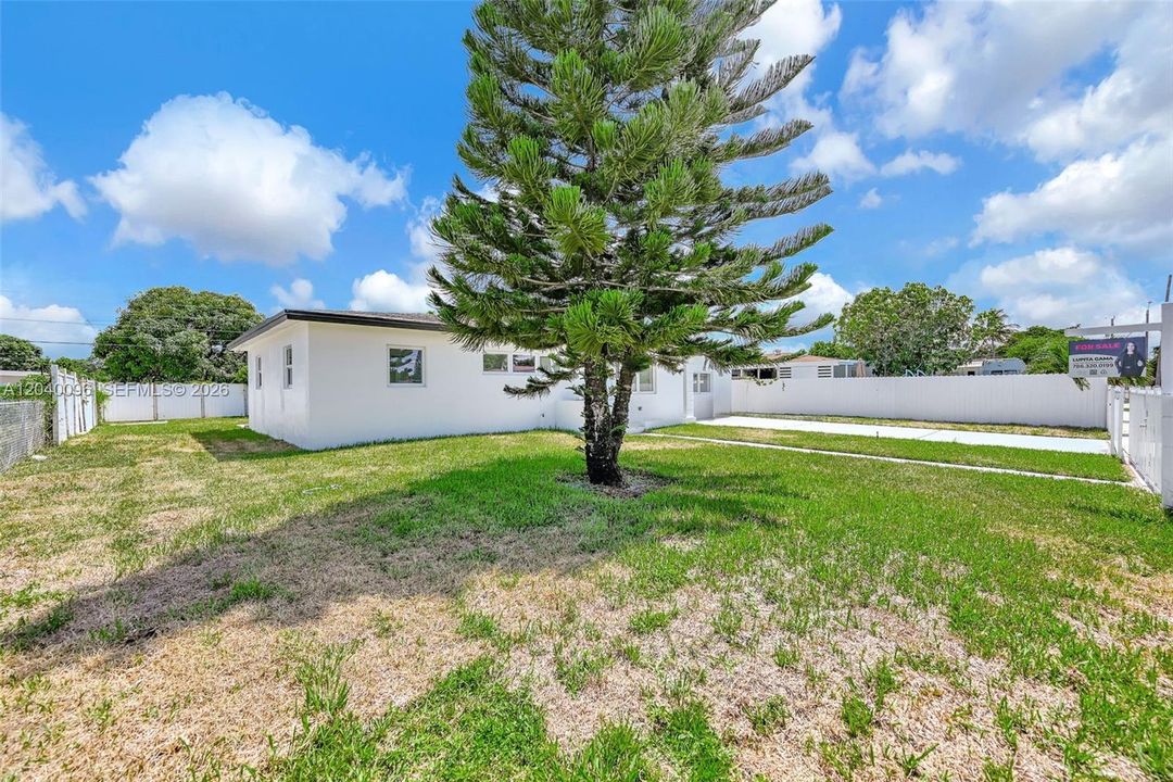 Vendido Recientemente: $680,000 (5 camas, 3 baños, 1614 Pies cuadrados)