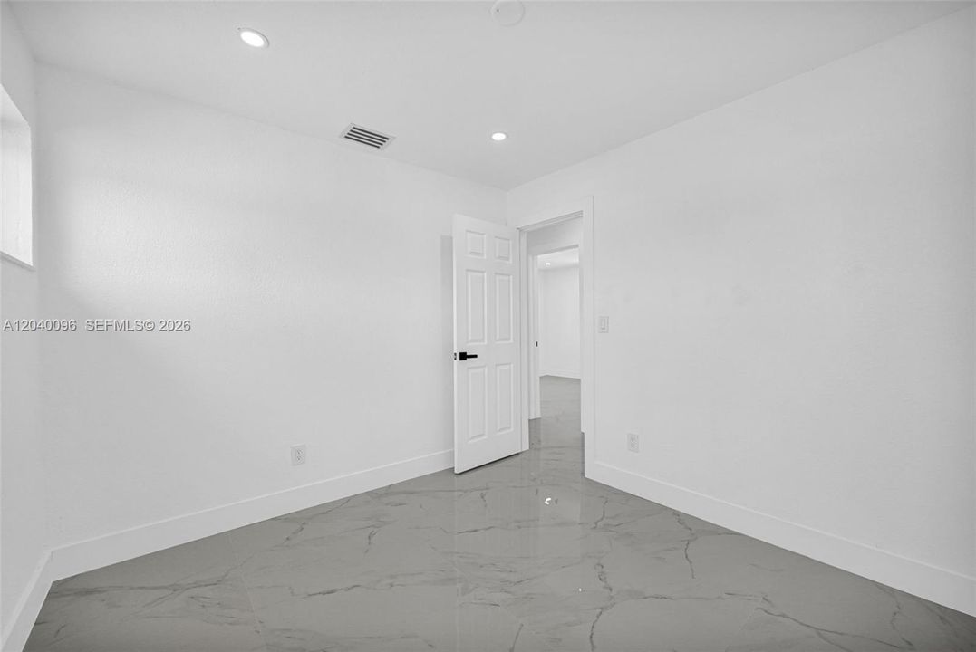 Vendido Recientemente: $680,000 (5 camas, 3 baños, 1614 Pies cuadrados)
