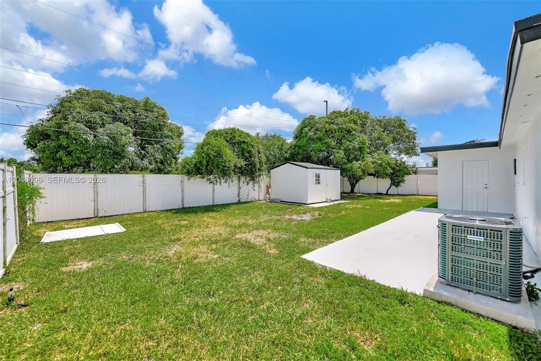 Vendido Recientemente: $680,000 (5 camas, 3 baños, 1614 Pies cuadrados)