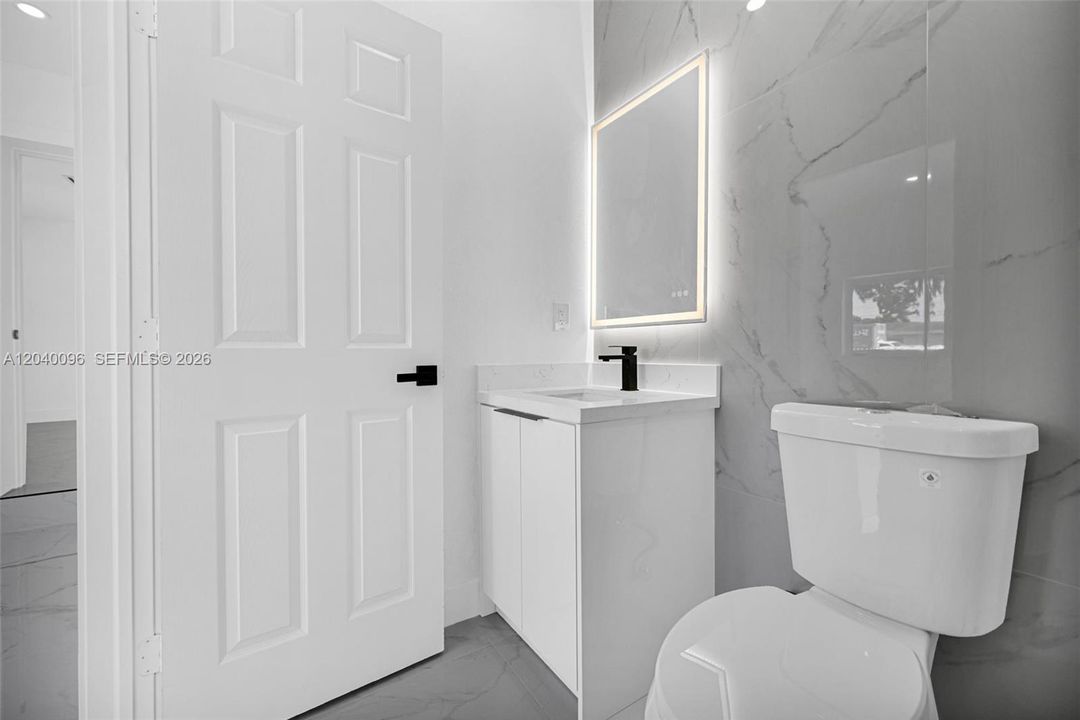 Vendido Recientemente: $680,000 (5 camas, 3 baños, 1614 Pies cuadrados)