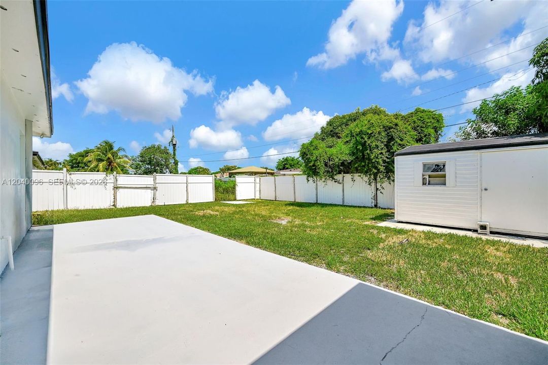 Vendido Recientemente: $680,000 (5 camas, 3 baños, 1614 Pies cuadrados)