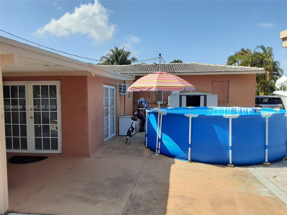 For Sale: $665,000 (3 beds, 2 baths, 1506 Square Feet)