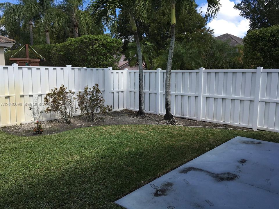 For Rent: $3,750 (3 beds, 2 baths, 1822 Square Feet)