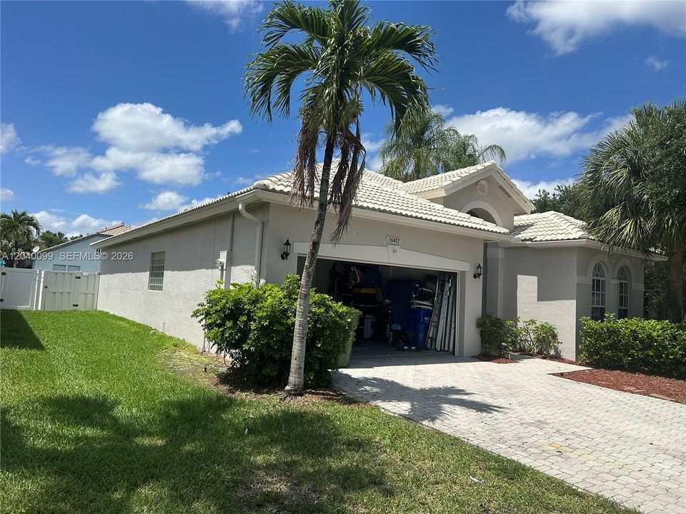 For Rent: $3,750 (3 beds, 2 baths, 1822 Square Feet)