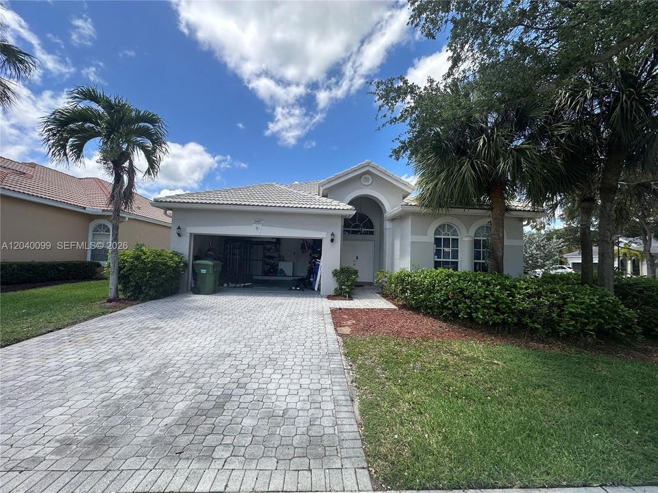 For Rent: $3,750 (3 beds, 2 baths, 1822 Square Feet)
