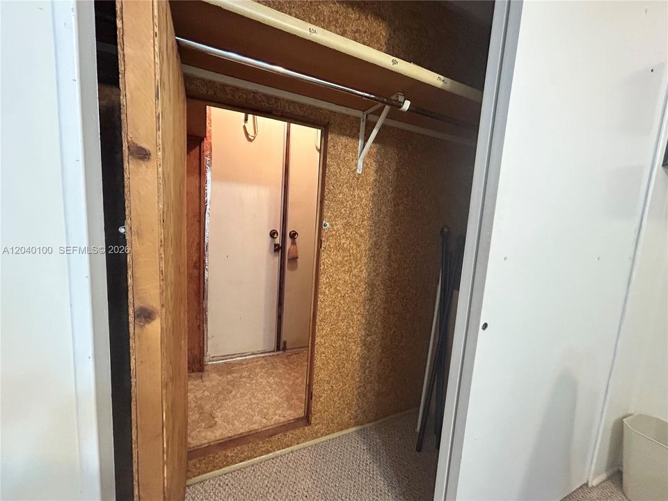 En Venta: $215,000 (3 camas, 2 baños, 1198 Pies cuadrados)