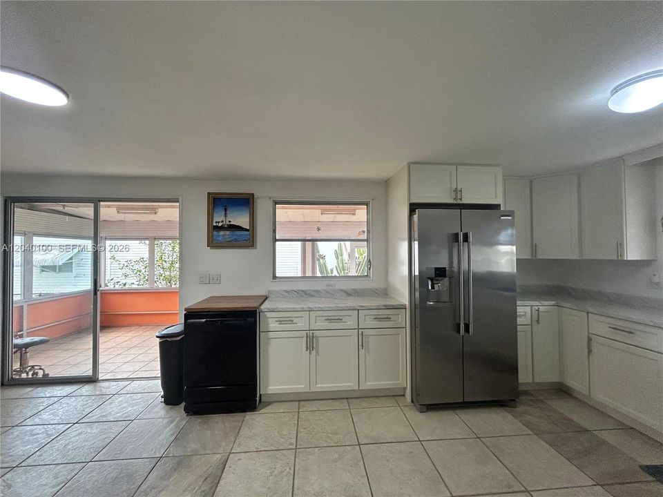 En Venta: $215,000 (3 camas, 2 baños, 1198 Pies cuadrados)