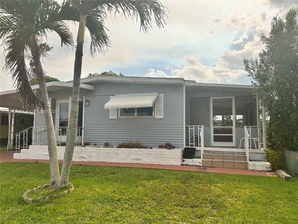 En Venta: $215,000 (3 camas, 2 baños, 1198 Pies cuadrados)