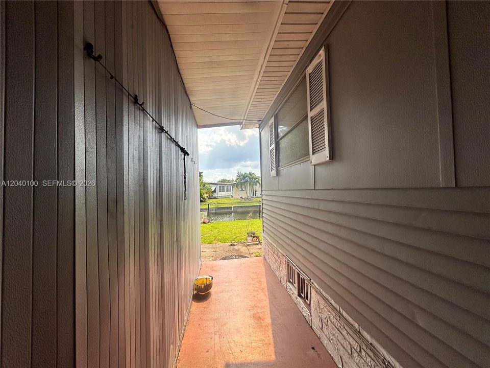 En Venta: $215,000 (3 camas, 2 baños, 1198 Pies cuadrados)