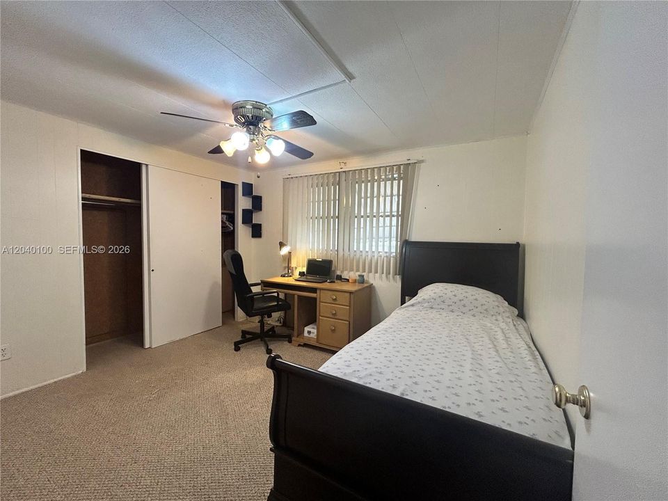 En Venta: $215,000 (3 camas, 2 baños, 1198 Pies cuadrados)