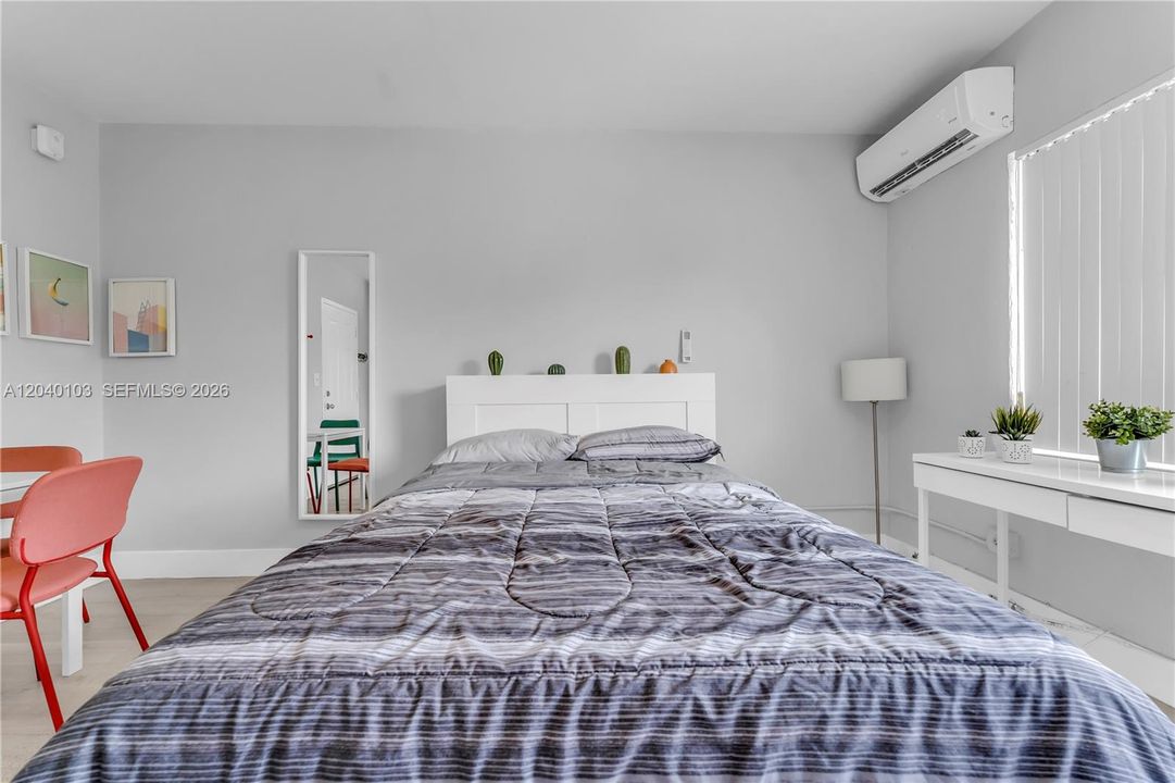 В аренду: $1,700 (0 спален, 1 ванн, 0 Квадратных фут)