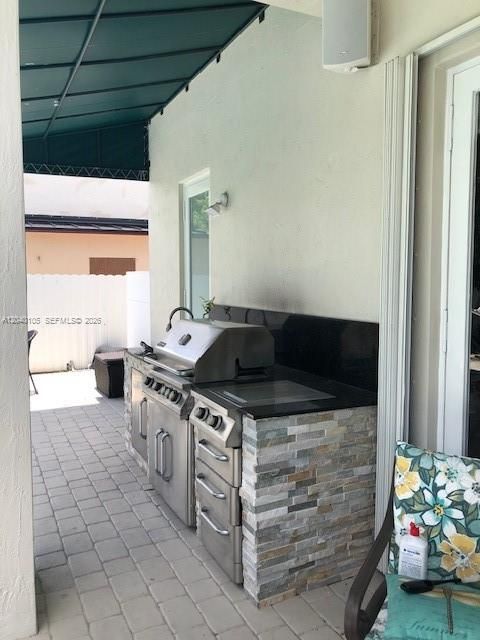 For Rent: $5,950 (5 beds, 4 baths, 3980 Square Feet)