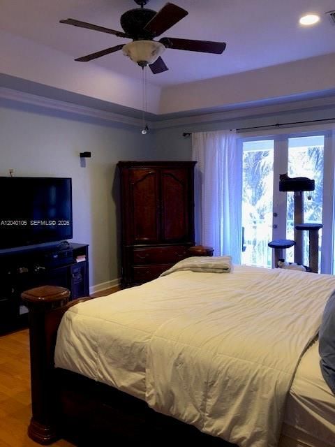For Rent: $5,950 (5 beds, 4 baths, 3980 Square Feet)