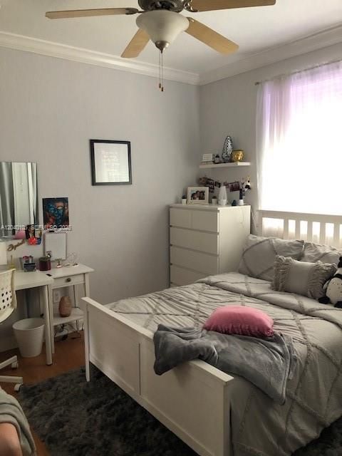 For Rent: $5,950 (5 beds, 4 baths, 3980 Square Feet)
