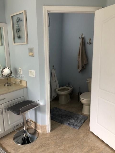 For Rent: $5,950 (5 beds, 4 baths, 3980 Square Feet)