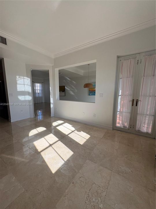 For Rent: $6,500 (3 beds, 2 baths, 2000 Square Feet)