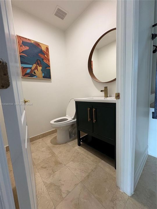 For Rent: $6,500 (3 beds, 2 baths, 2000 Square Feet)