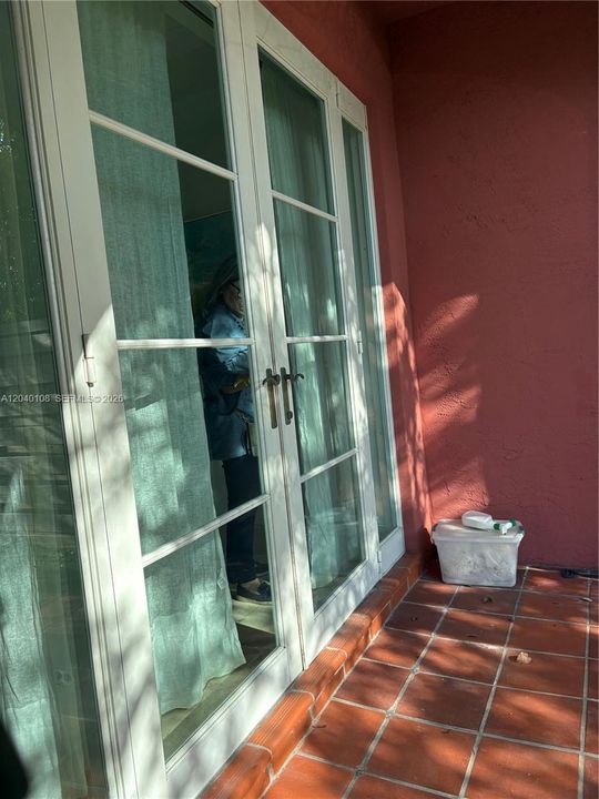 For Rent: $6,500 (3 beds, 2 baths, 2000 Square Feet)