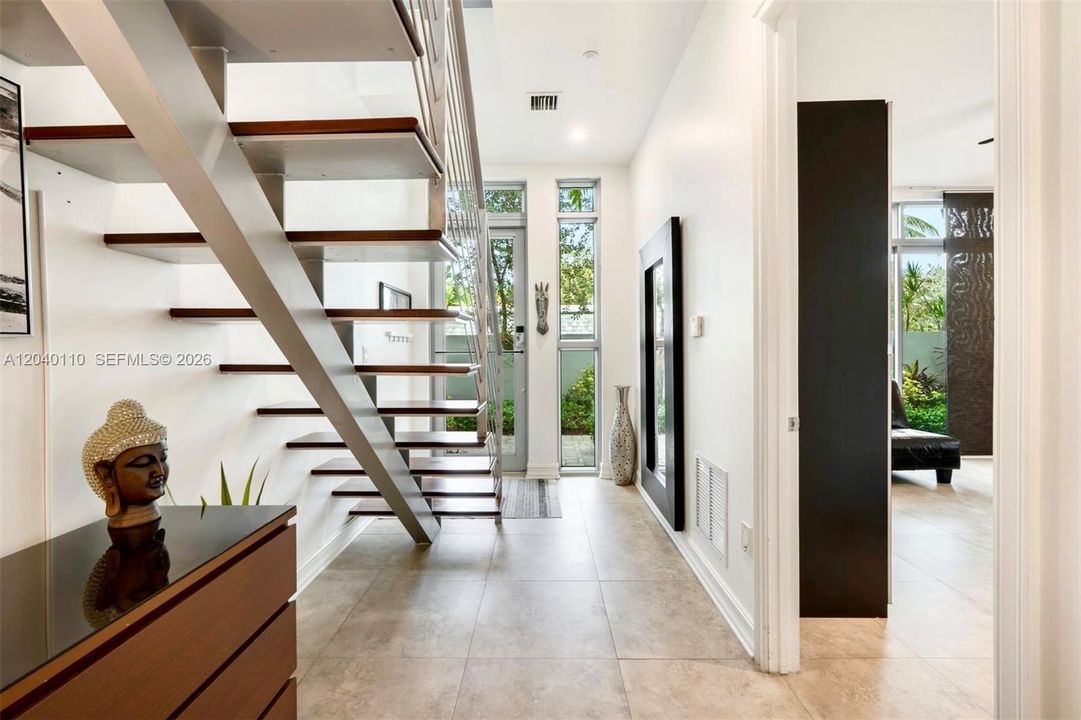 For Rent: $15,000 (3 beds, 3 baths, 2835 Square Feet)