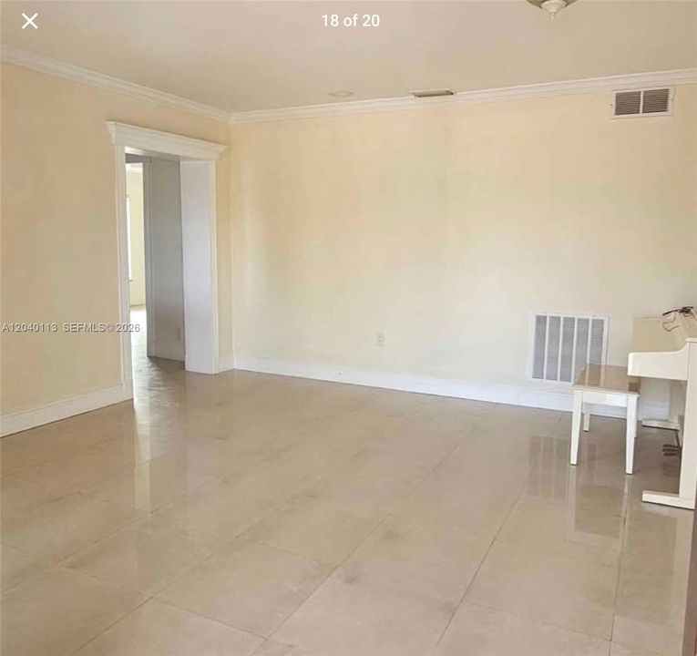 For Sale: $840,000 (6 beds, 3 baths, 2511 Square Feet)