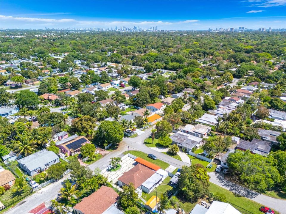 For Sale: $680,000 (3 beds, 2 baths, 1357 Square Feet)