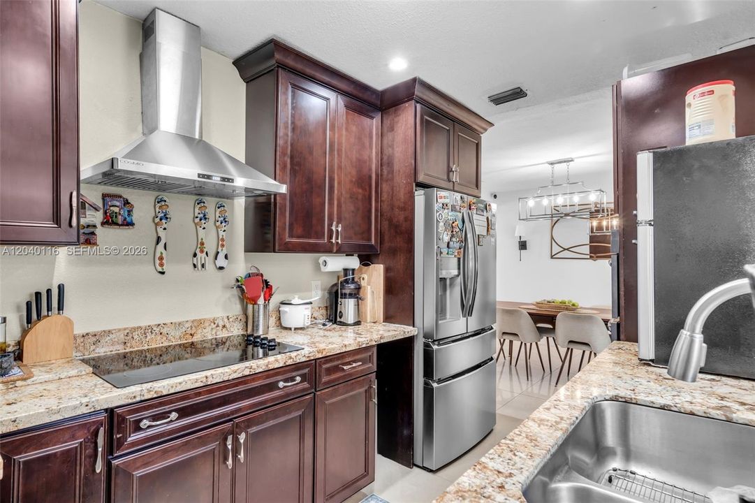 For Sale: $680,000 (3 beds, 2 baths, 1357 Square Feet)