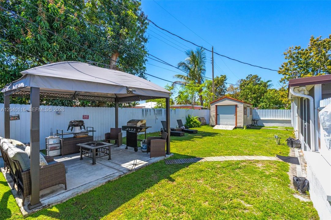 For Sale: $680,000 (3 beds, 2 baths, 1357 Square Feet)